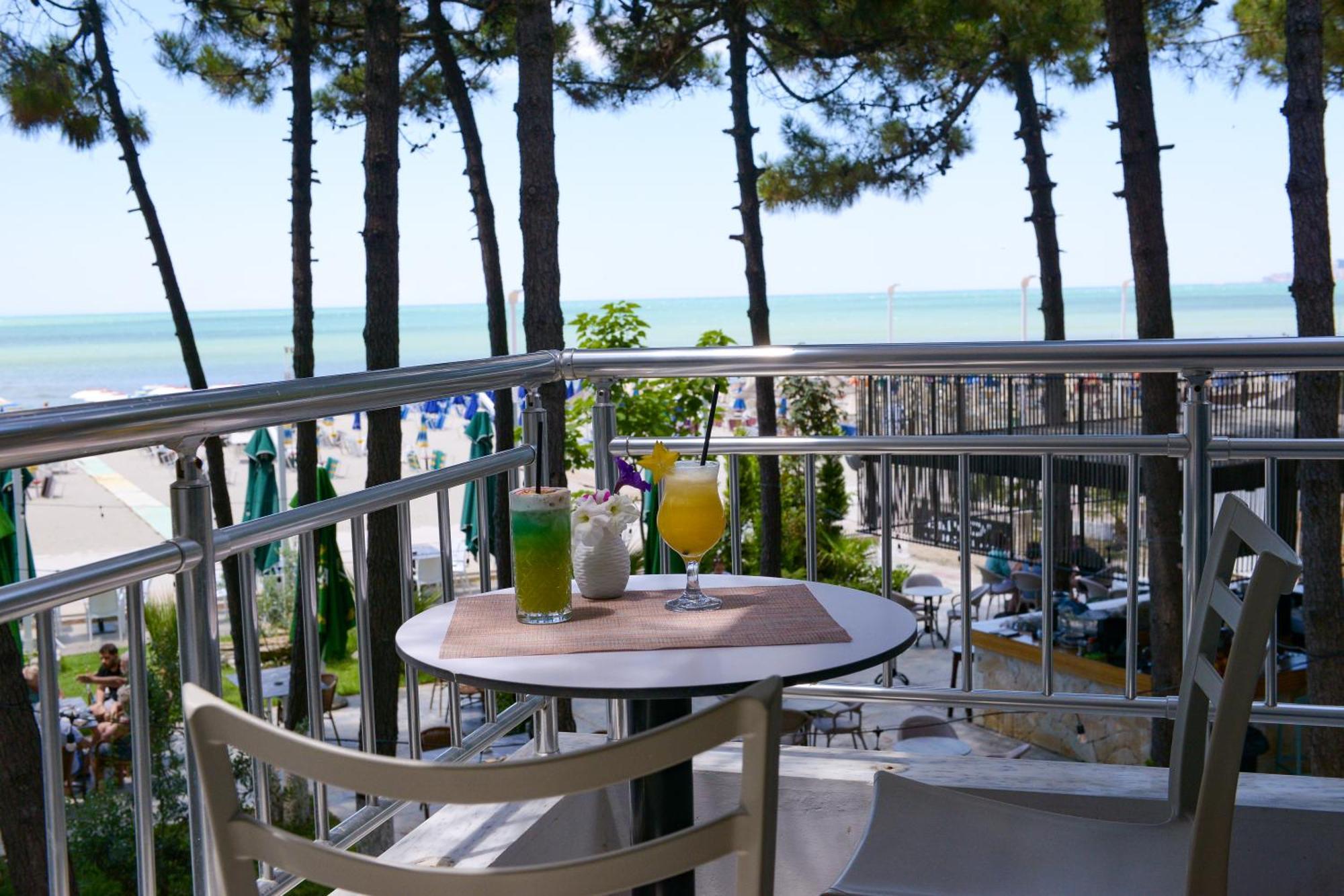 Andi Hotel