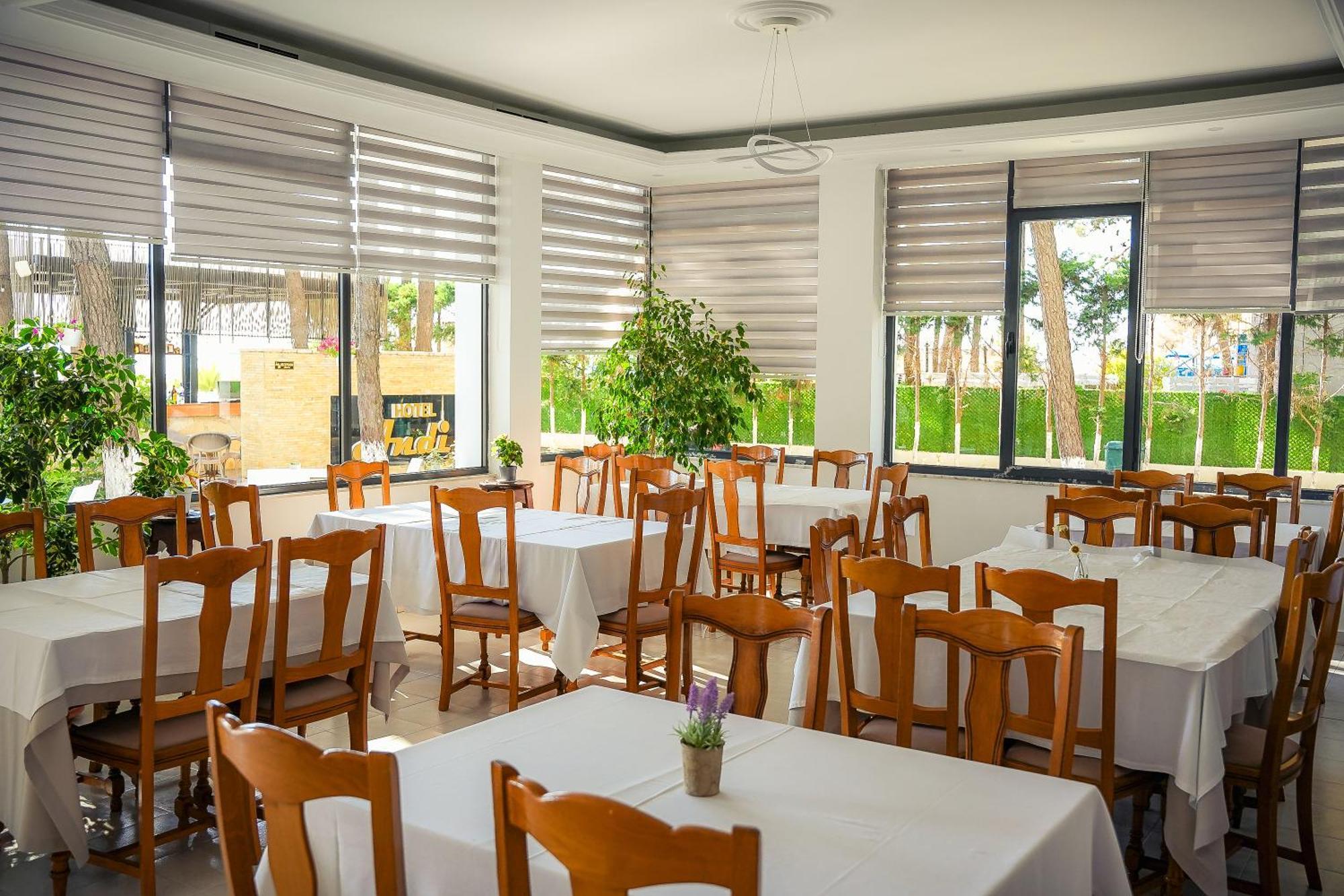 Andi Hotel Kryemedhej