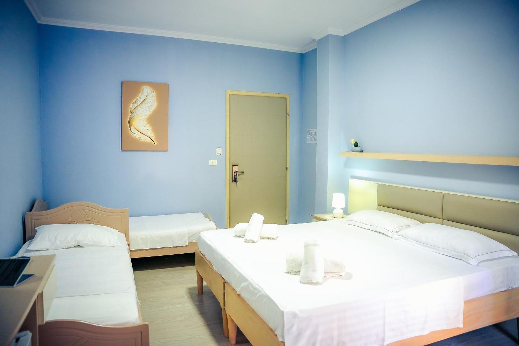 Andi Hotel